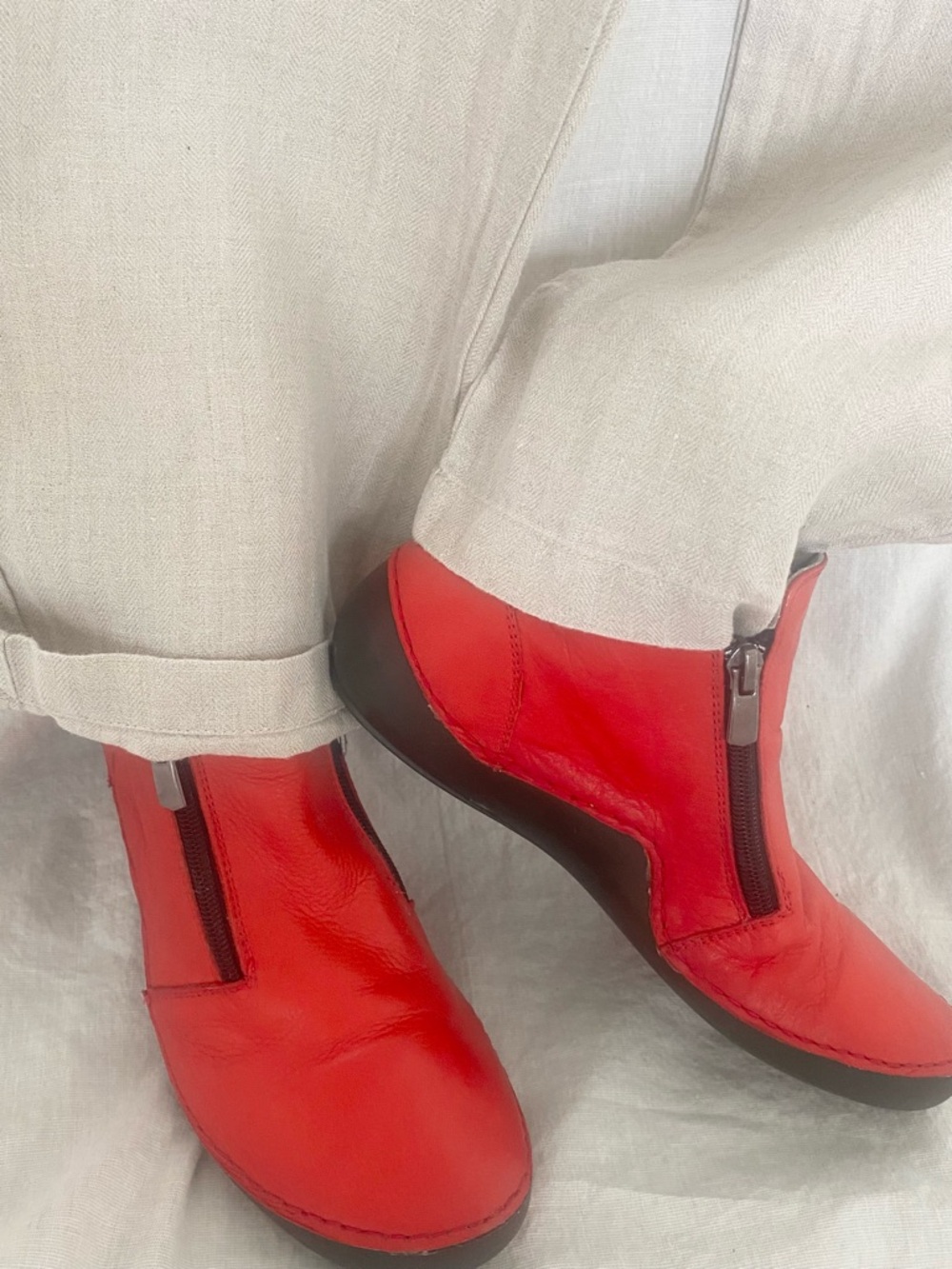Red Leather Zip Ankle Boots Minimalist EU 37 - Picture 2 of 9